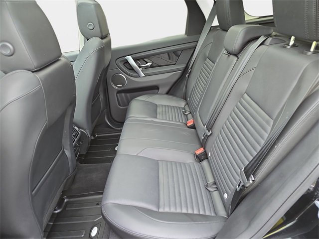 Used 2025 Land Rover Discovery Sport S image 14