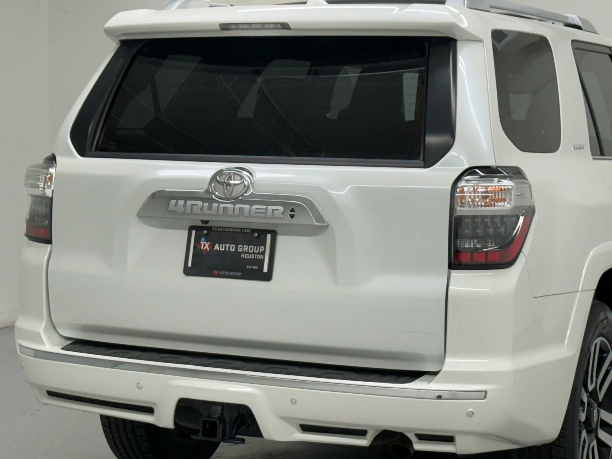 Used 2020 Toyota 4Runner Limited image 41