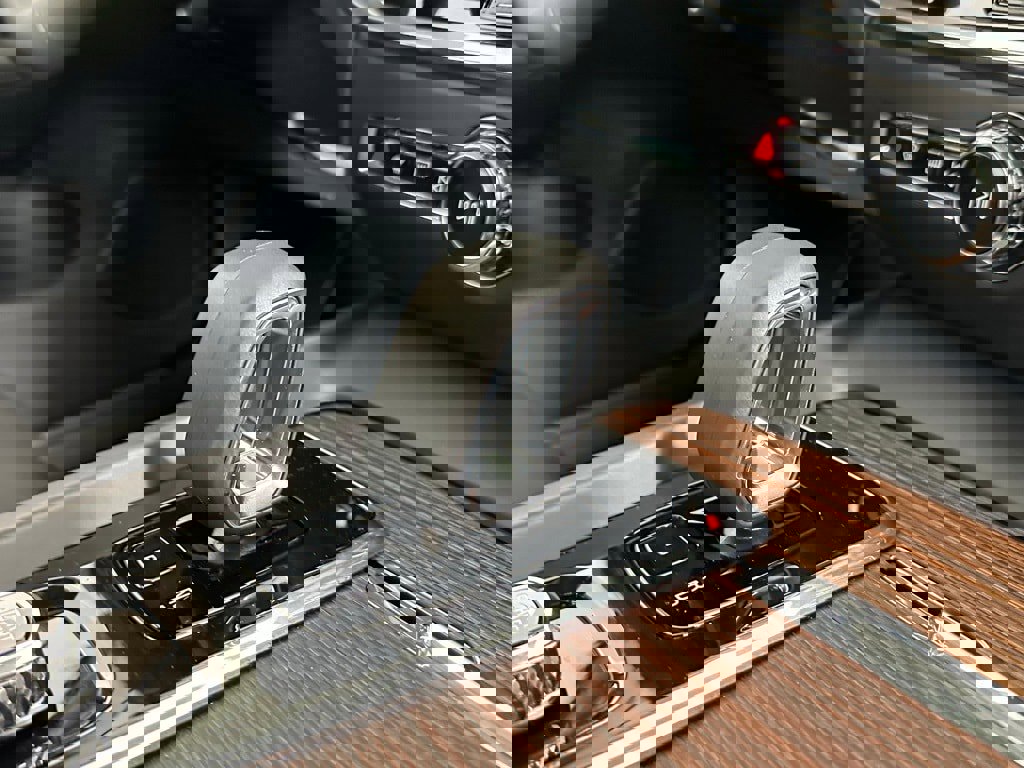 New 2024 Volvo S60 B5 Core w/ Climate Package image 6