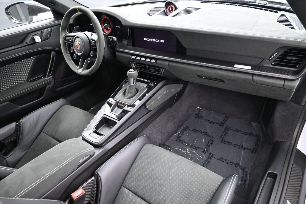 Certified 2025 Porsche 911 GT3 RS RWD image 32