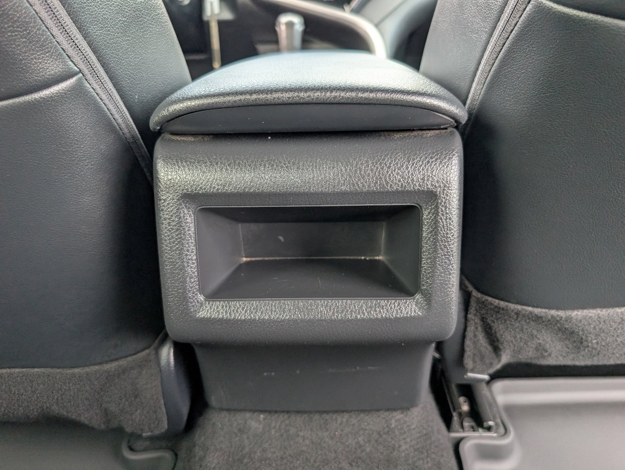 Used 2024 Toyota Camry SE FWD image 7