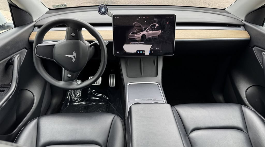 Used 2022 Tesla Model Y Performance AWD/4WD image 26