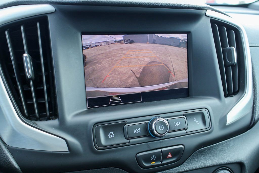 Used 2023 GMC Terrain SLE image 4