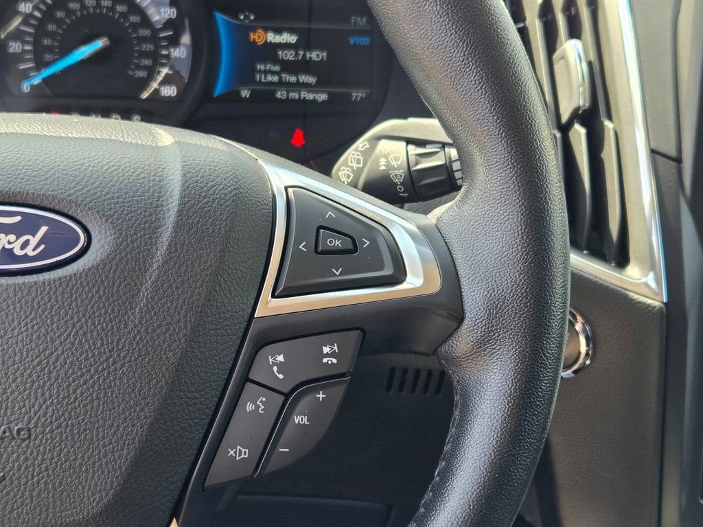 Used 2022 Ford Edge Titanium image 42