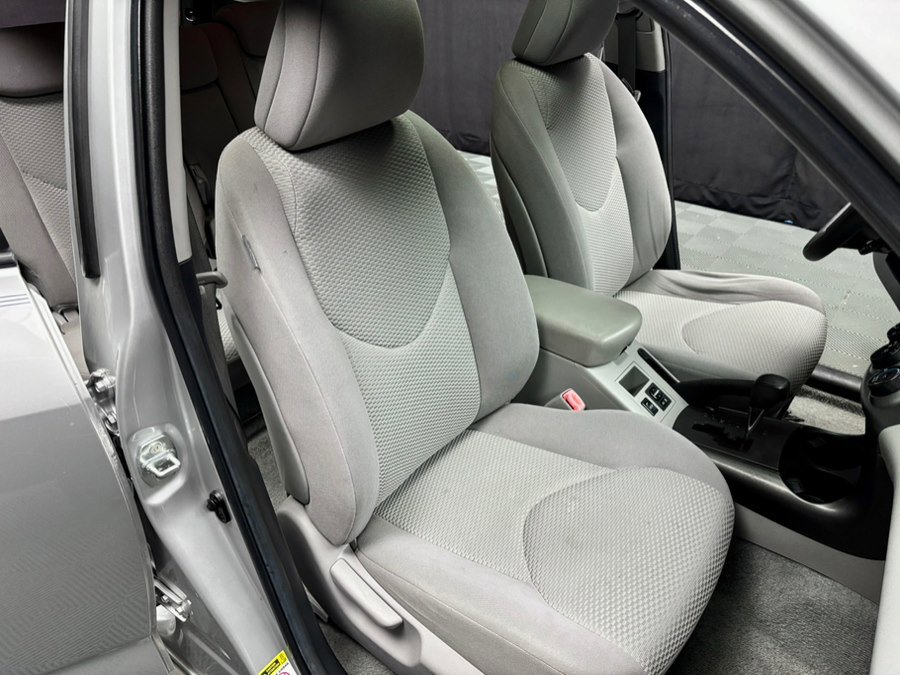 Used 2011 Toyota RAV4 4WD w/ Upgrade Value Pkg image 31