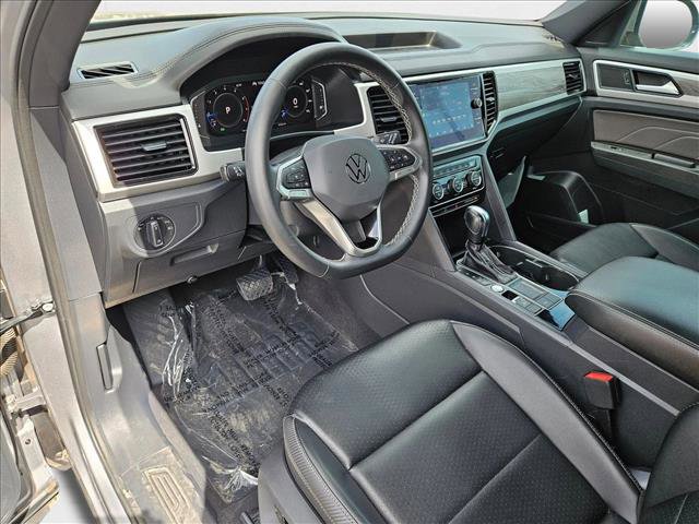 Used 2022 Volkswagen Atlas Cross Sport SE image 10