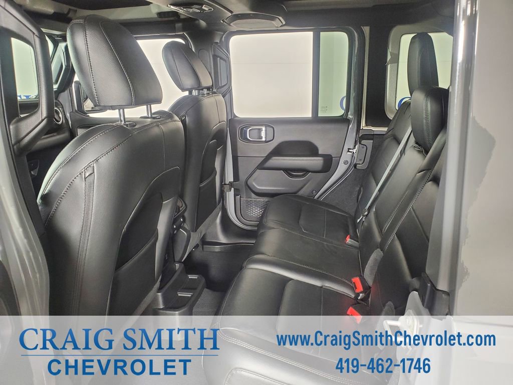 Used 2022 Jeep Wrangler Unlimited Sahara image 13