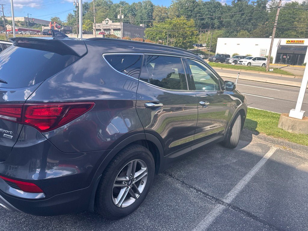 Used 2017 Hyundai Santa Fe Sport AWD/4WD image 8