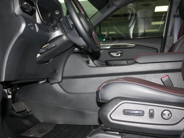 Used 2025 Honda Pilot Black Edition image 23