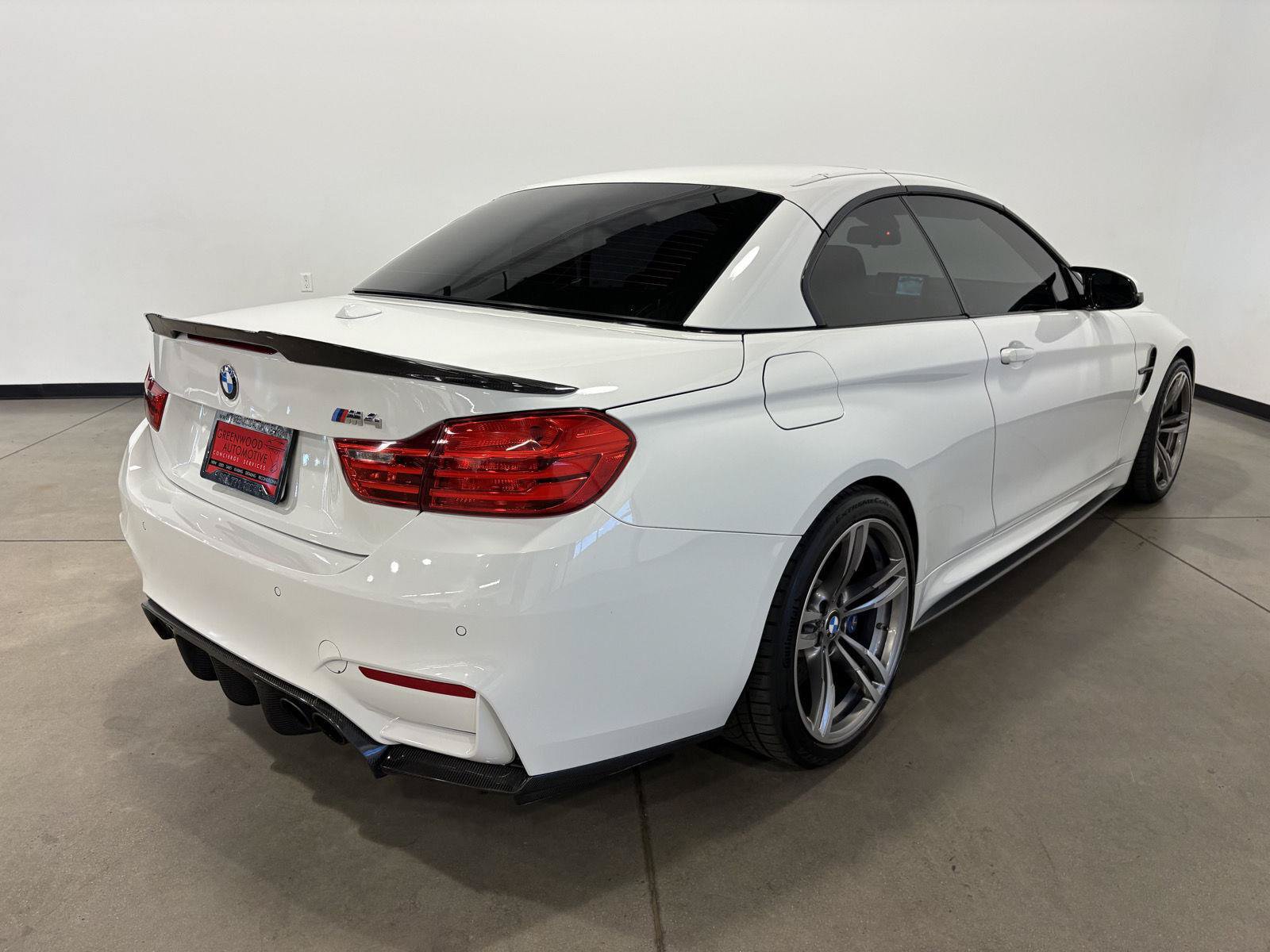 Used 2017 BMW M4 Convertible RWD image 3