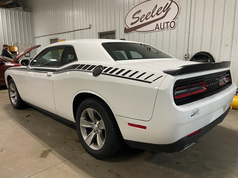 Used 2020 Dodge Challenger SXT image 3