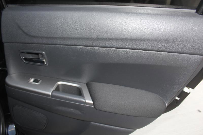Used 2019 Mitsubishi Outlander Sport SE FWD image 17