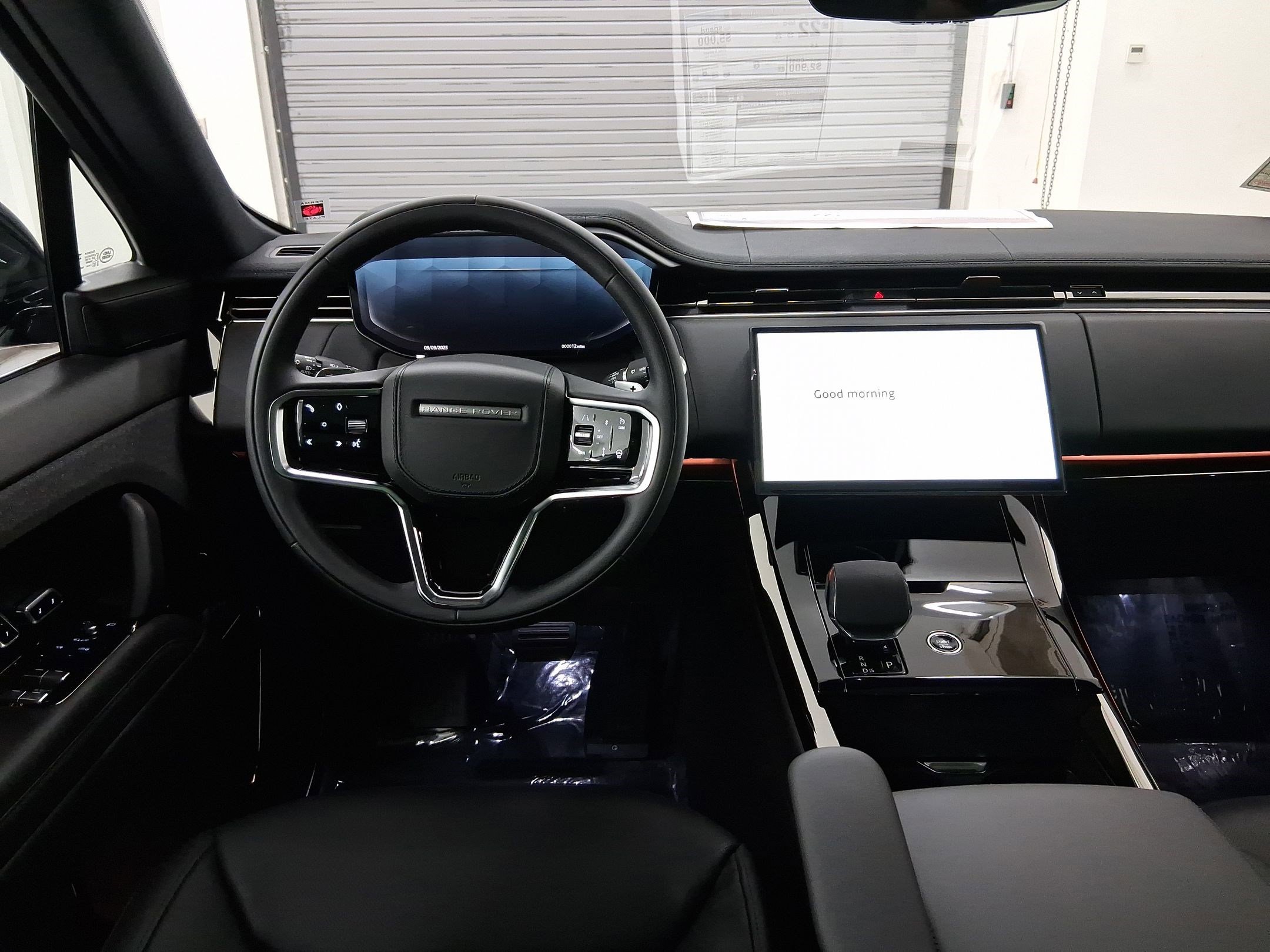 New 2025 Land Rover Range Rover Sport SE image 4