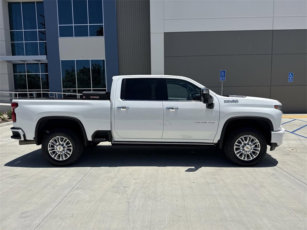 Used 2022 Chevrolet Silverado 3500 High Country image 2