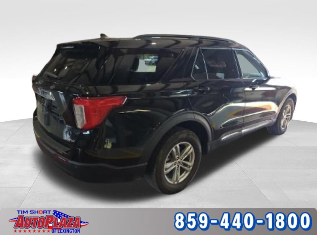 Used 2023 Ford Explorer XLT image 7