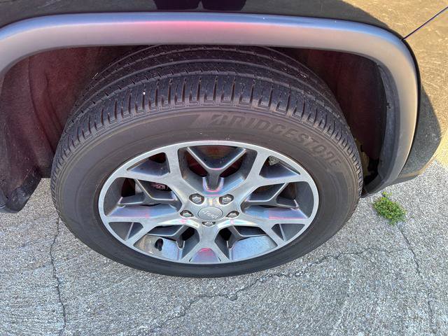 Certified 2022 Jeep Grand Cherokee Limited image 24