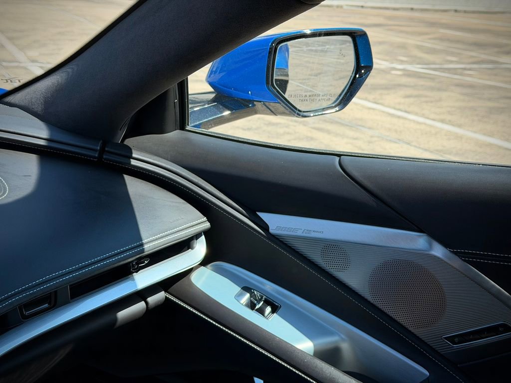 Used 2025 Chevrolet Corvette Stingray Premium Cpe w/ 3LT image 35