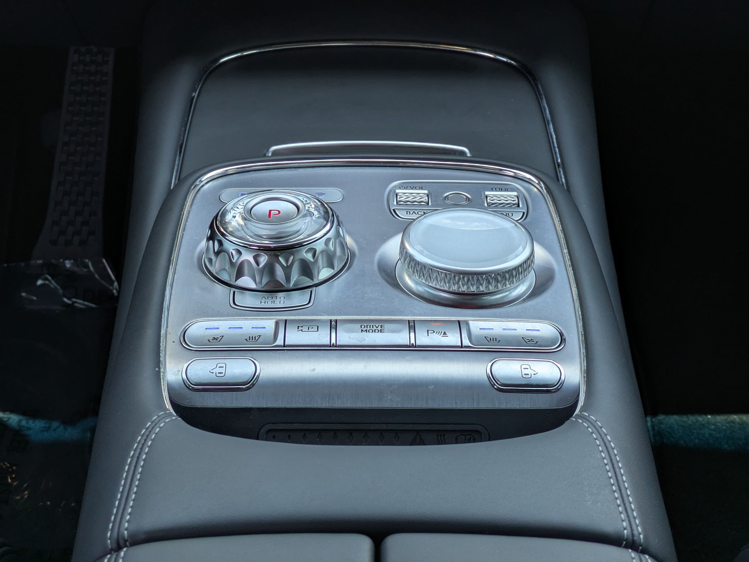 Certified 2024 Genesis G90 3.5T AWD/4WD image 18