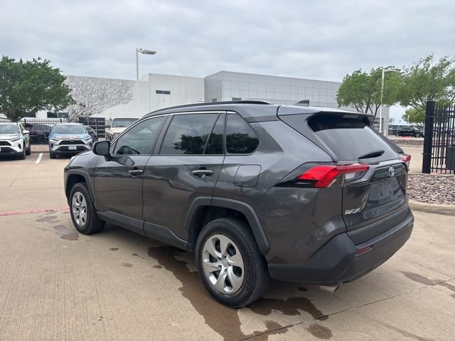 Used 2021 Toyota RAV4 LE image 7