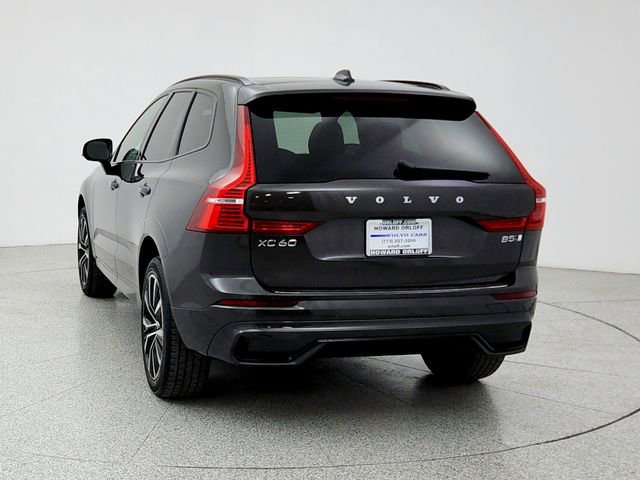 Certified 2023 Volvo XC60 B5 Plus w/ Climate Package image 6