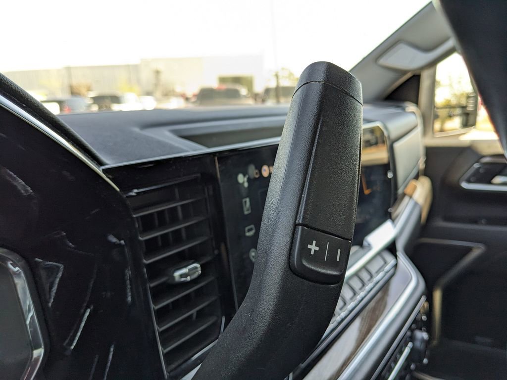 Used 2025 Chevrolet Silverado 2500 LT w/ Convenience Package image 52