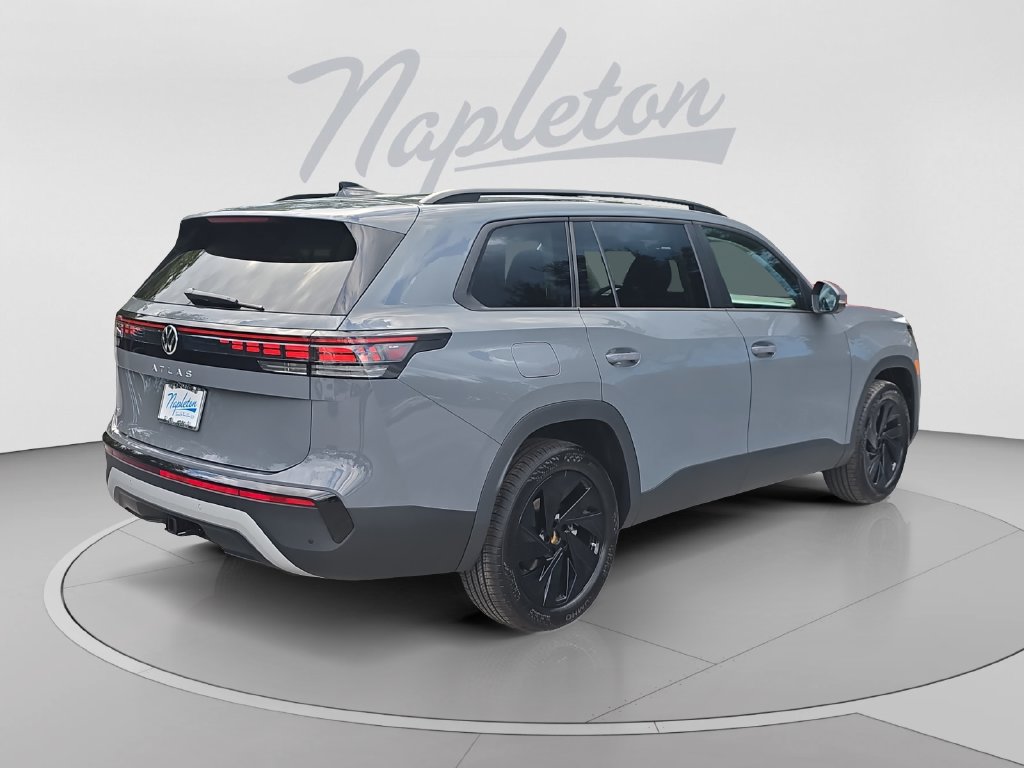 New 2027 Volkswagen Atlas SE FWD image 5