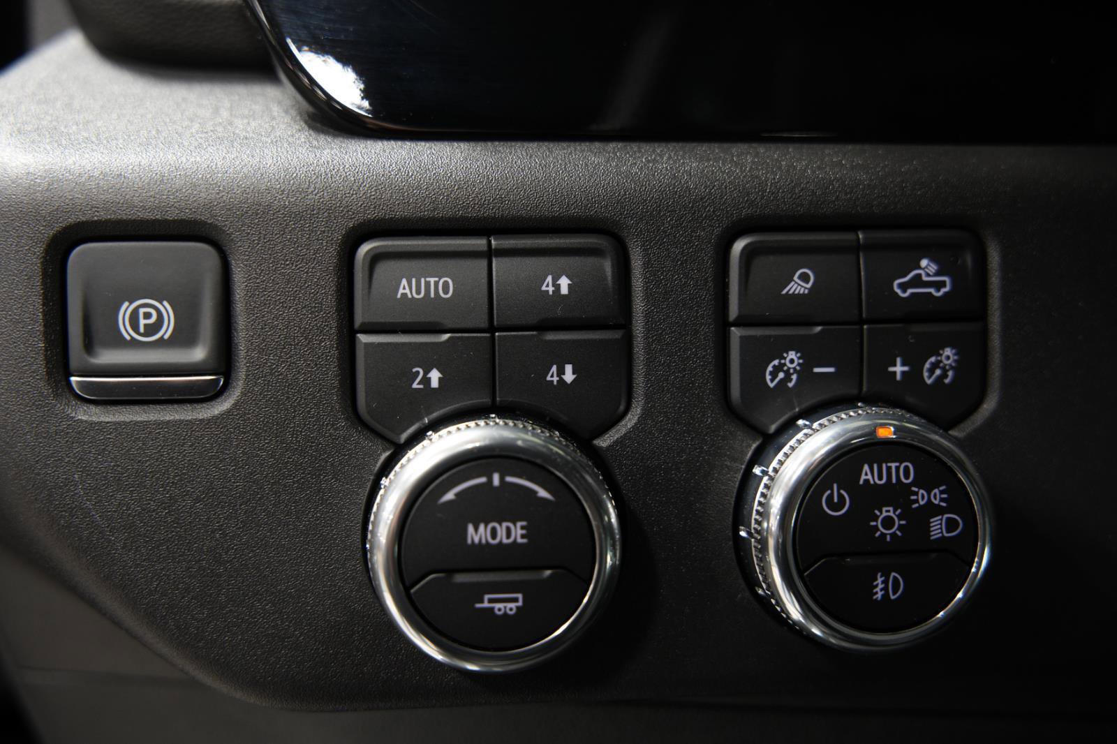 Used 2026 GMC Sierra 1500 SLT w/ SLT Premium Plus Package image 28