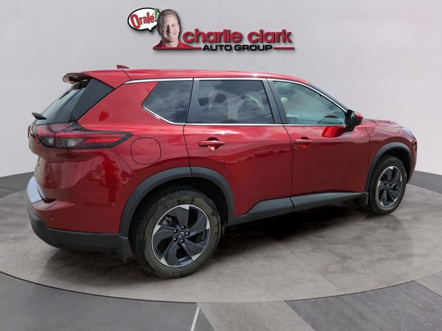 Certified 2025 Nissan Rogue SV image 6