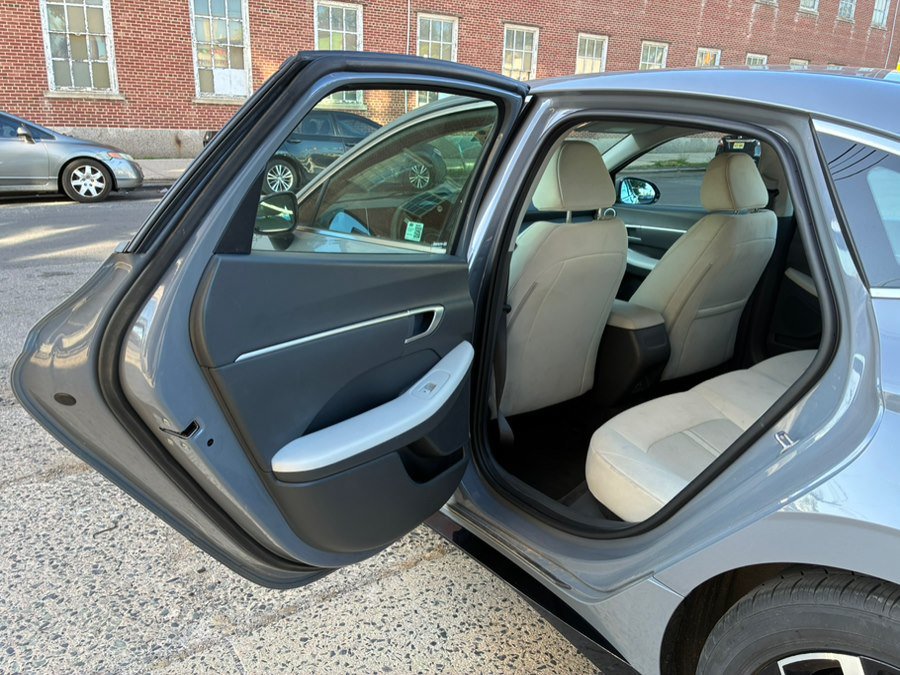 Used 2024 Hyundai Sonata SEL FWD image 14