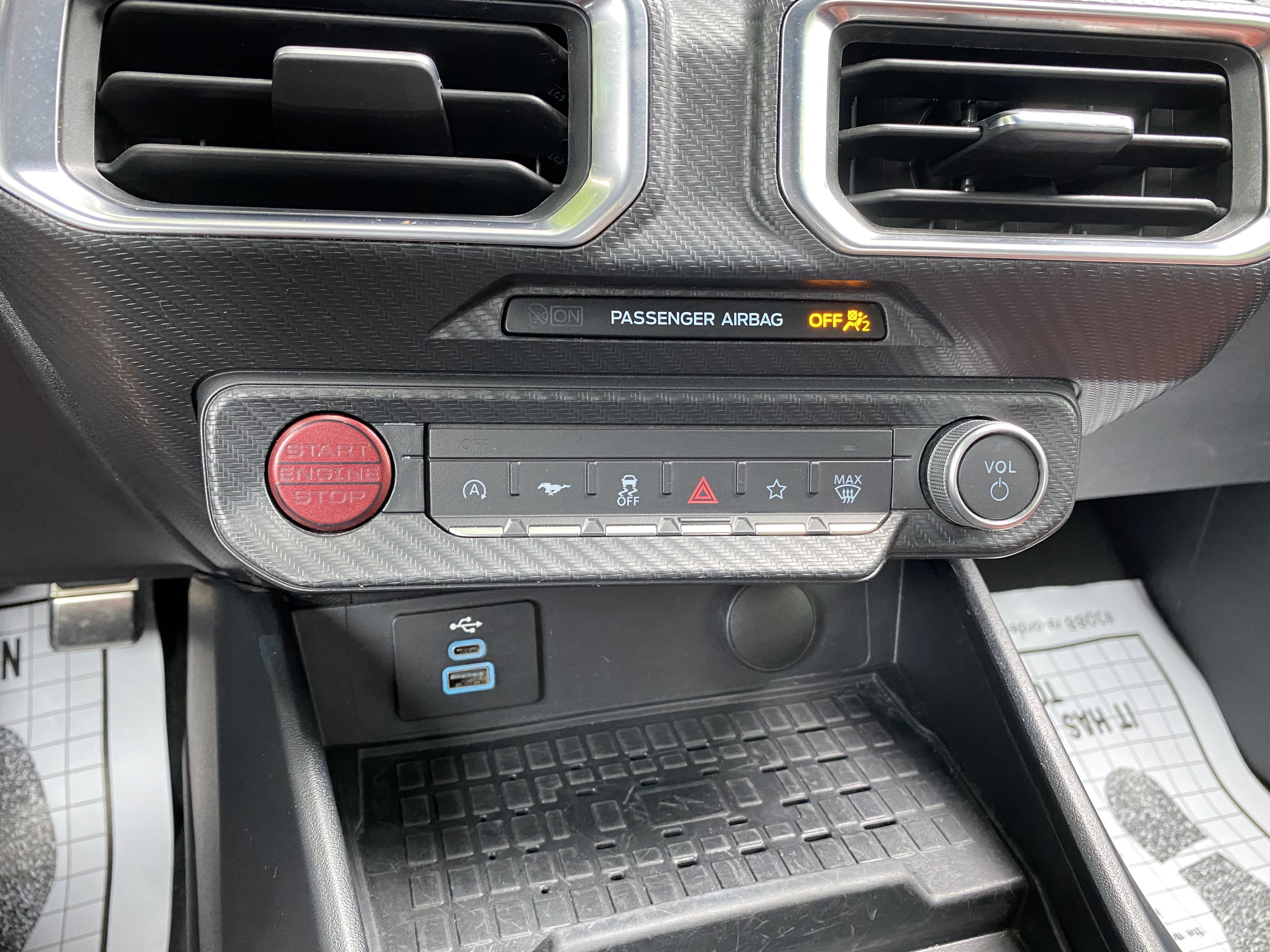 Used 2024 Ford Mustang Premium RWD image 27