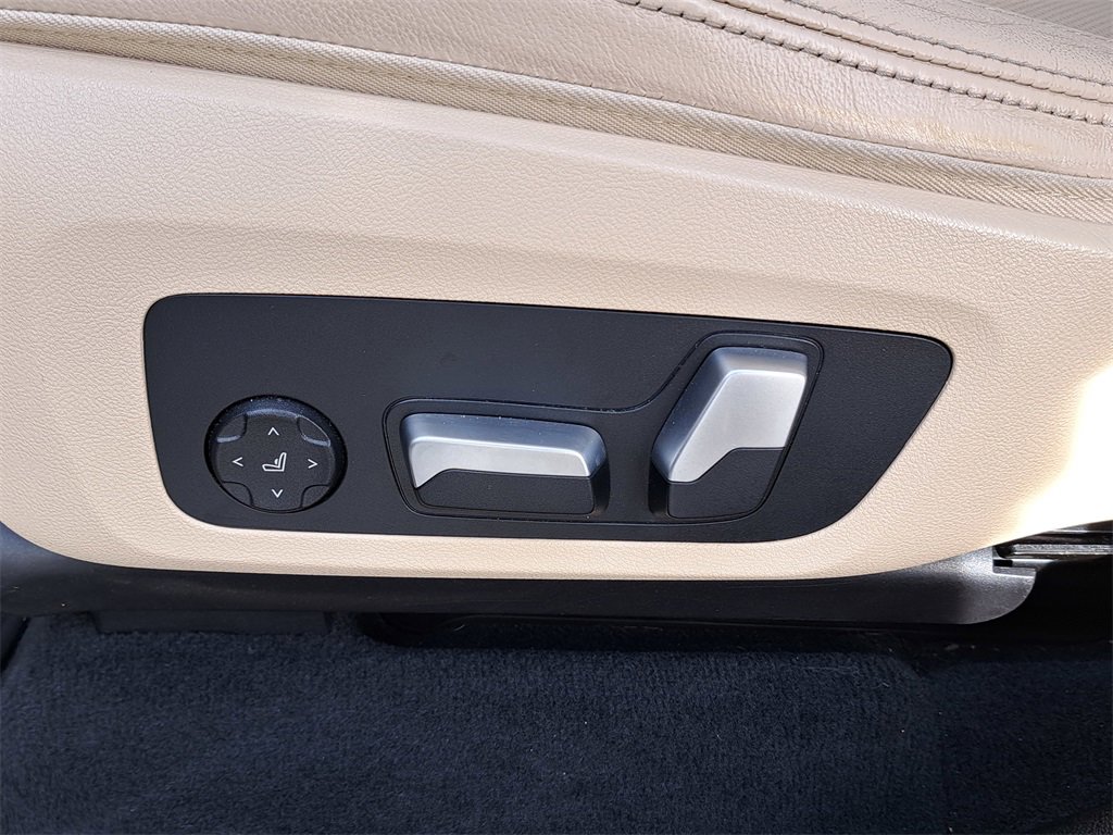 Used 2021 BMW X3 xDrive30i w/ Premium Package image 18