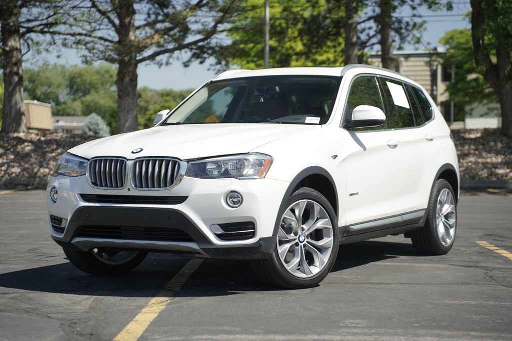 Used 2017 BMW X3 xDrive28i AWD/4WD image 1