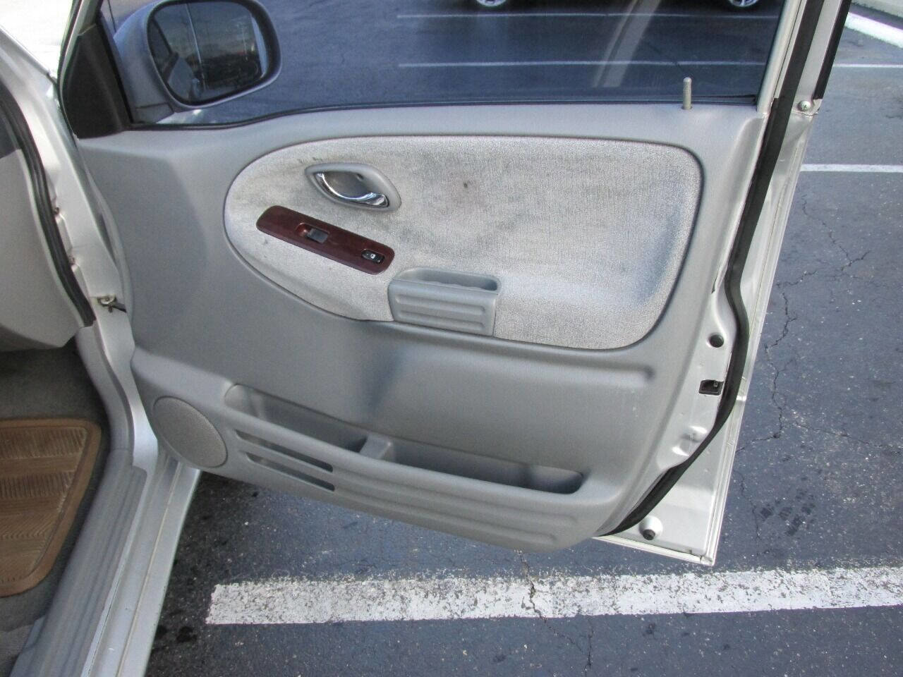 Used 2005 Suzuki XL7 LX image 27