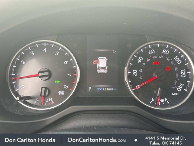 Used 2020 Toyota RAV4 XLE w/ Convenience Package FWD image 9