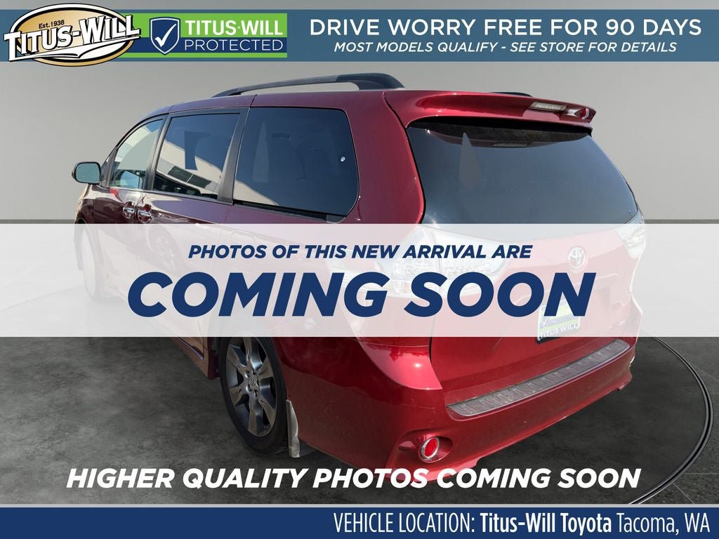 Used 2013 Toyota Sienna SE FWD image 3