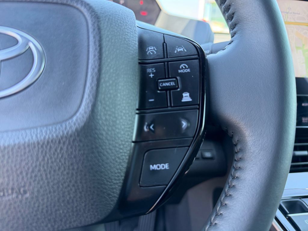 Used 2025 Toyota bZ4X AWD w/ Weather Package image 20
