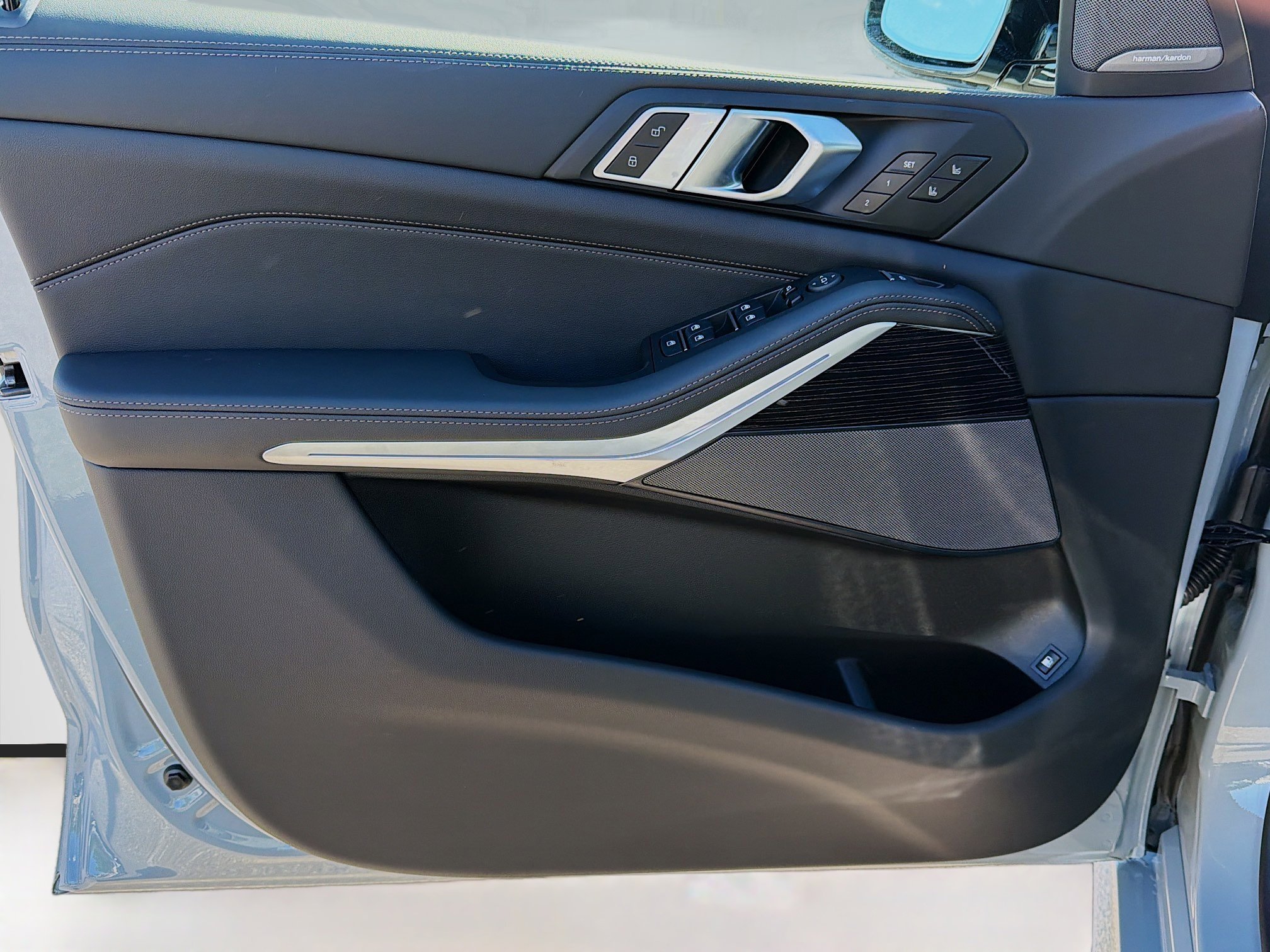 New 2026 BMW X5 xDrive50e w/ Executive Package image 22