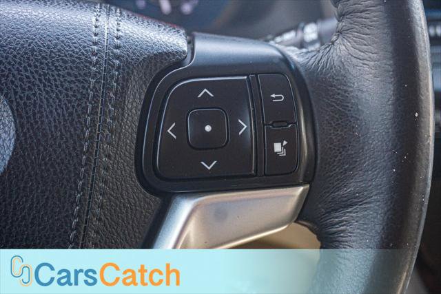 Used 2017 Toyota Sienna XLE w/ XLE Navigation Package image 39