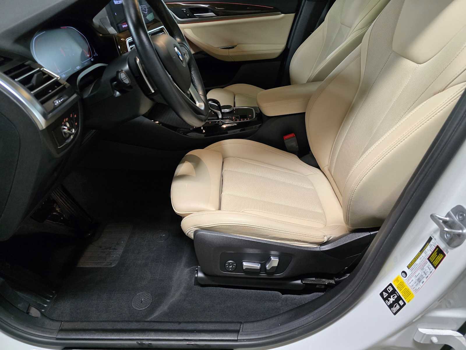 Used 2023 BMW X3 xDrive30i w/ Premium Package image 23