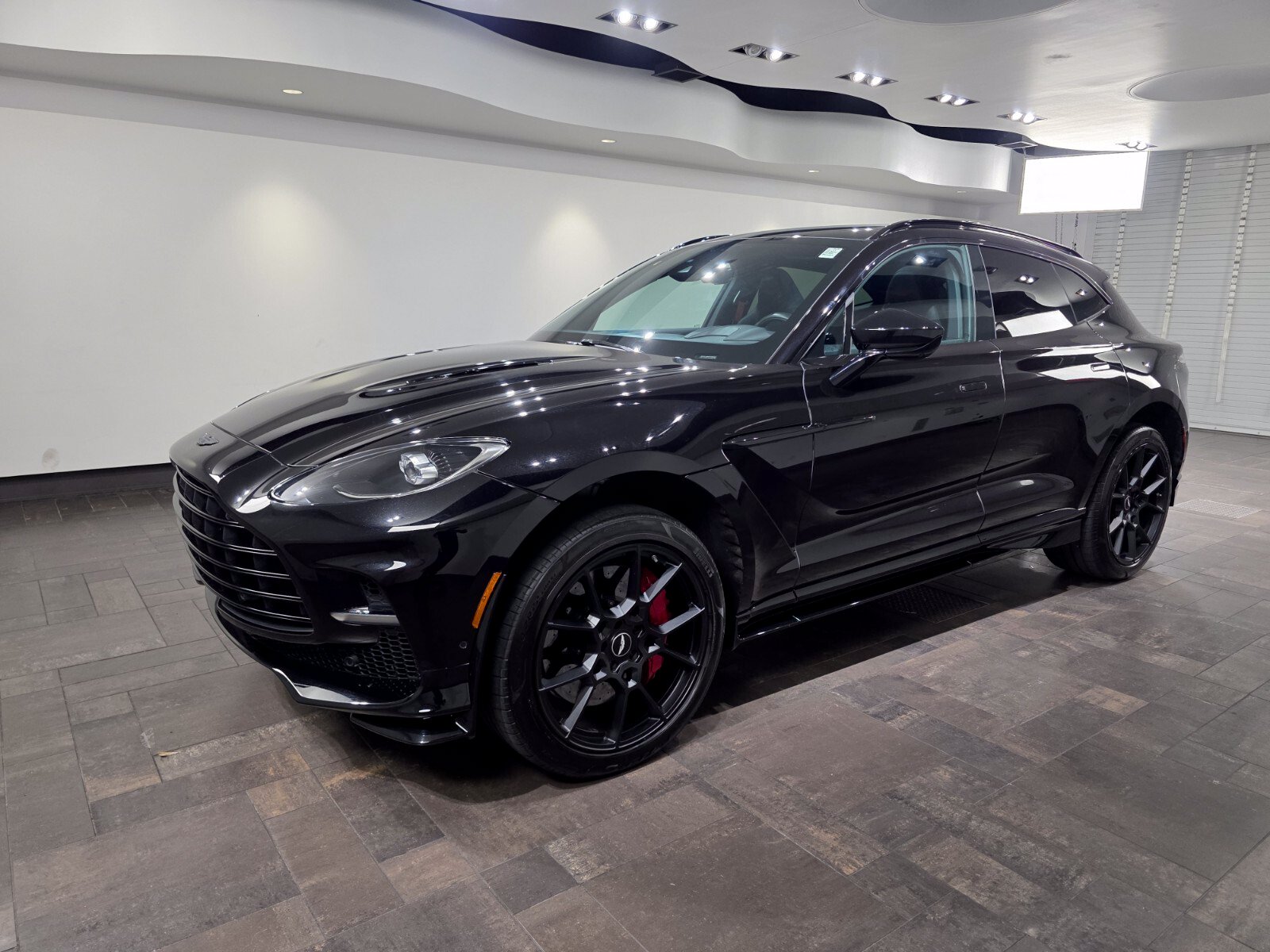 Used 2023 Aston Martin DBX 707 AWD/4WD image 23