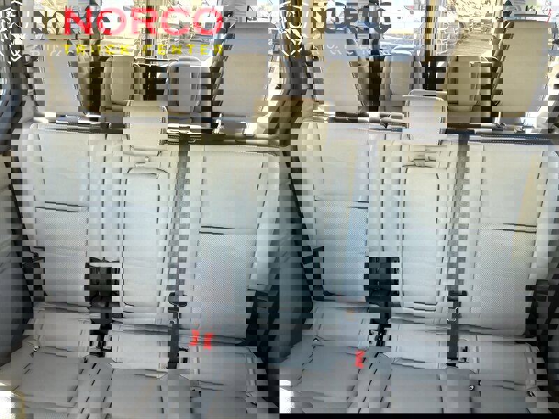 Used 2015 Ford Transit Connect XLT image 27