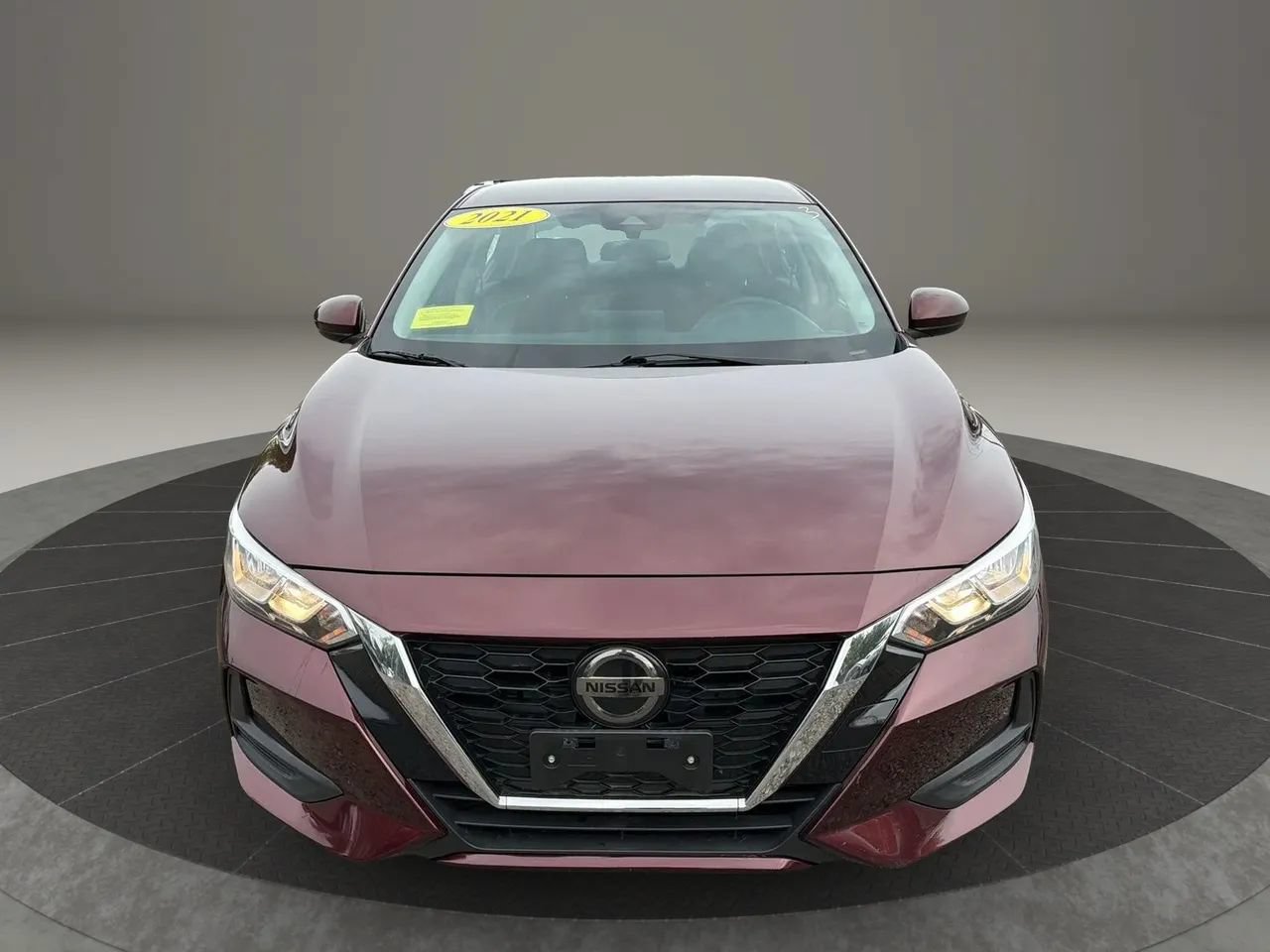 Used 2021 Nissan Sentra SV FWD image 2
