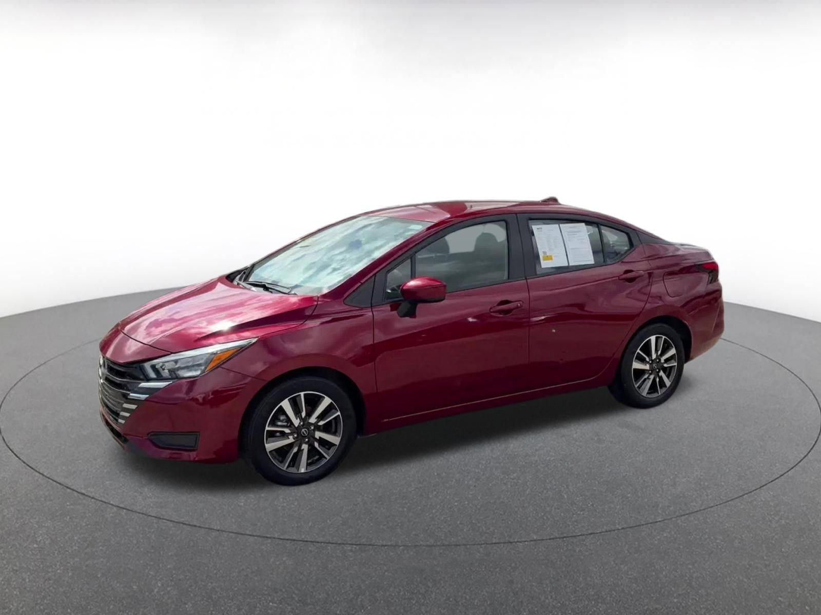 Used 2025 Nissan Versa SV image 6