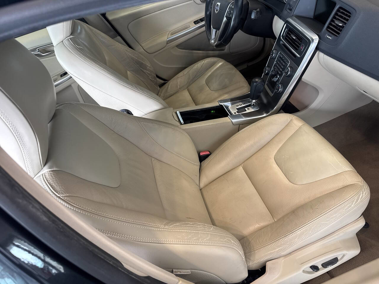 Used 2012 Volvo S60 T5 w/ Climate Pkg image 17