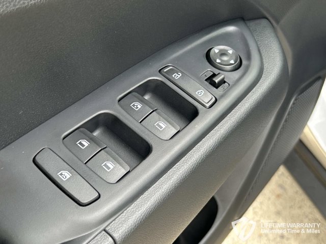 New 2026 Hyundai Venue SEL FWD image 24