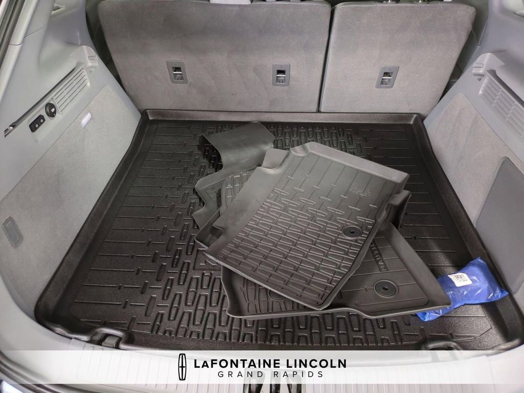 Certified 2021 Lincoln Nautilus Reserve w/ Equipment Group 201A image 30