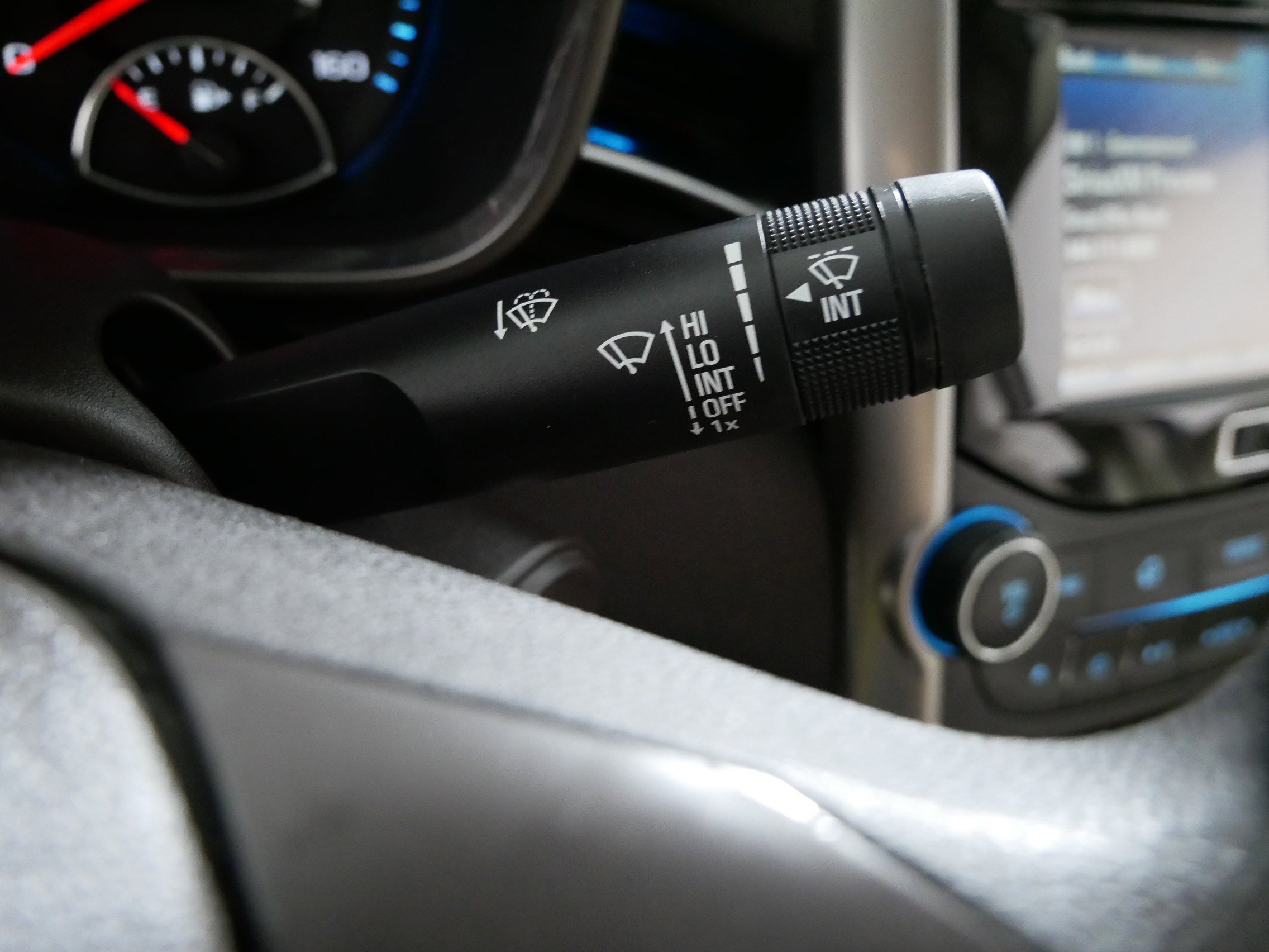 Used 2015 Chevrolet Malibu LT w/ Power Convenience Package image 31