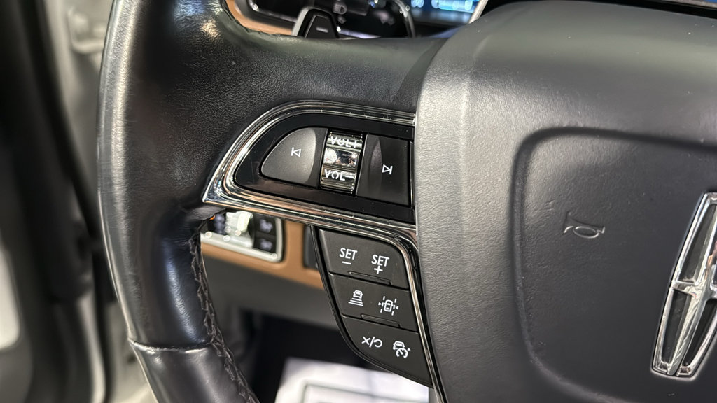Used 2024 Lincoln Navigator L Reserve AWD/4WD image 12