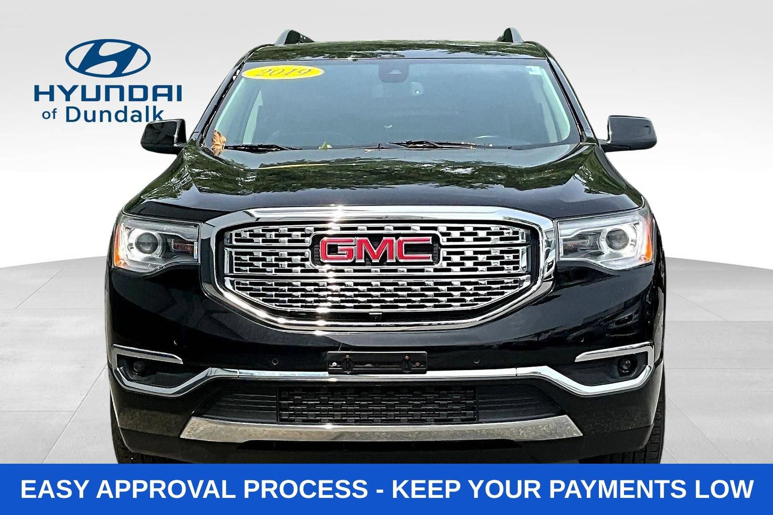 Used 2019 GMC Acadia Denali w/ Technology Package AWD/4WD image 2