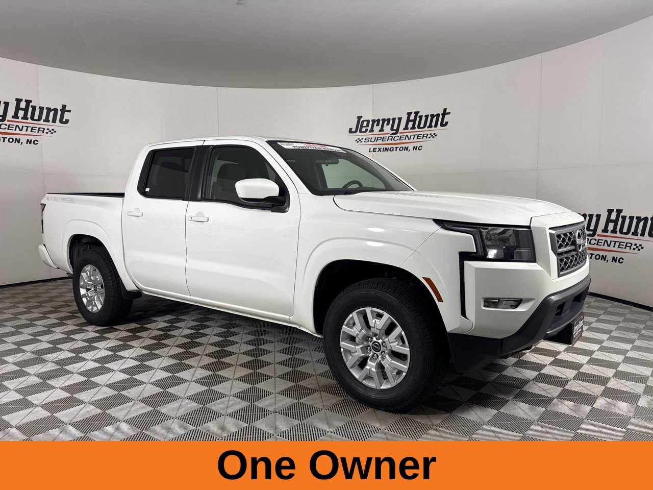 Used 2024 Nissan Frontier SV w/ SV Convenience Package image 4